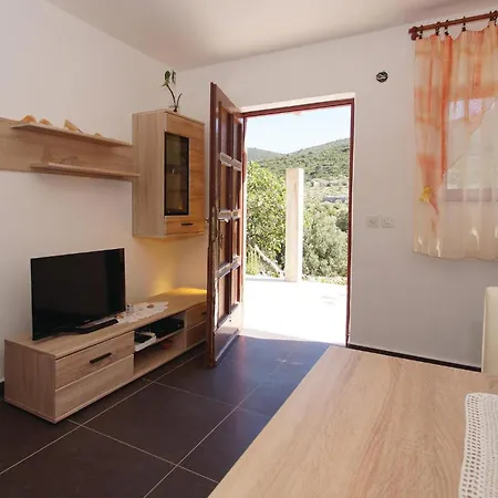 Pet Friendly In Kneze With Kitchen Pupnat