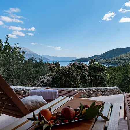 Kneze With Sea View I アパート Pupnat